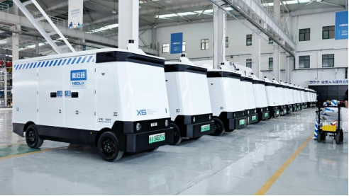 新石器无人车部署规模超7500台 进军城市配送即时调度物流市场